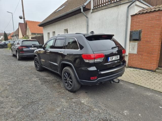 Prodám Jeep Grand Cherokee 3.0 CRDi 184kW OVERLAND - 4x4