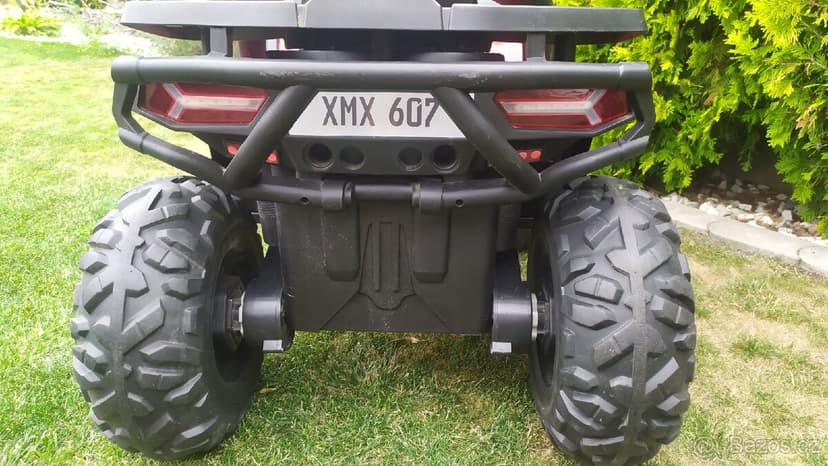 Dětská čtyřkolka