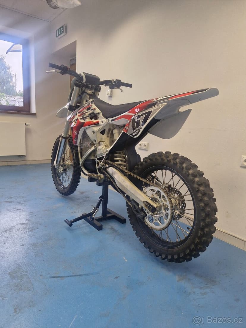 ALTA Redshift MXR, elektro, jako Stark varg