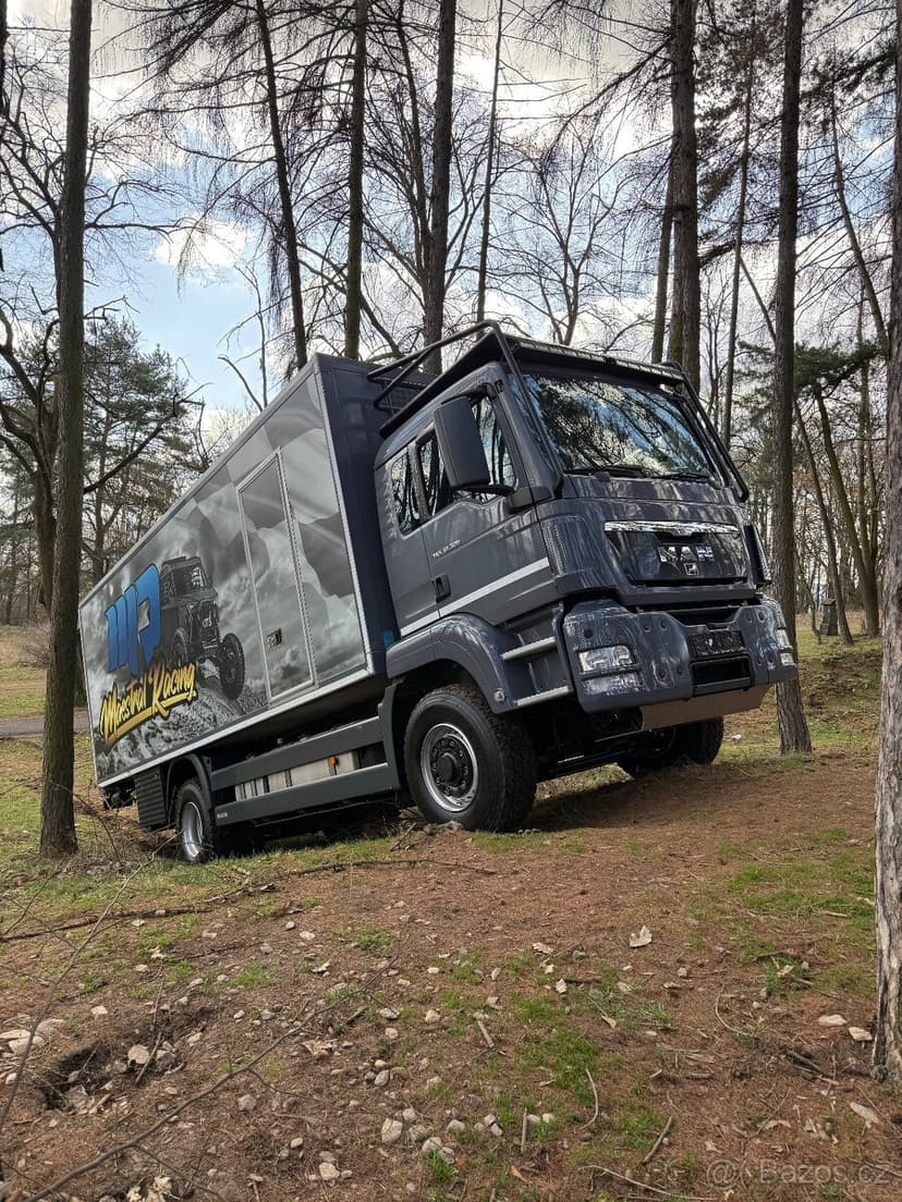 MAN TGS 4x4 servisní kamion pro Rally/Dakar nebo Expediční