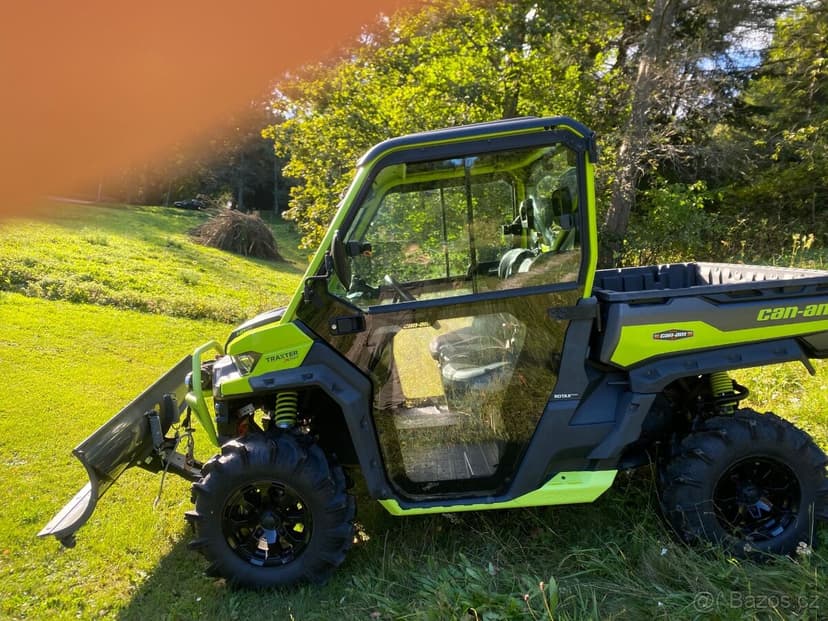 Can am traxter hd10  XMR