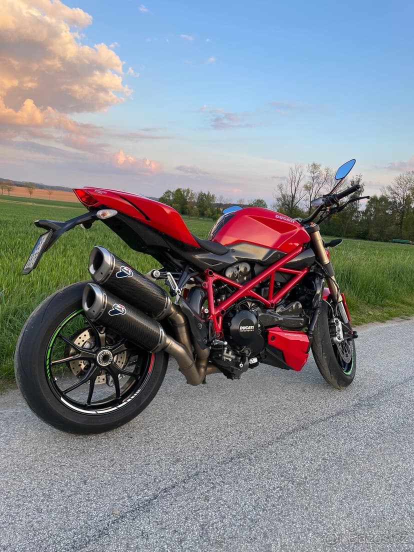 Ducati streetfighter 848