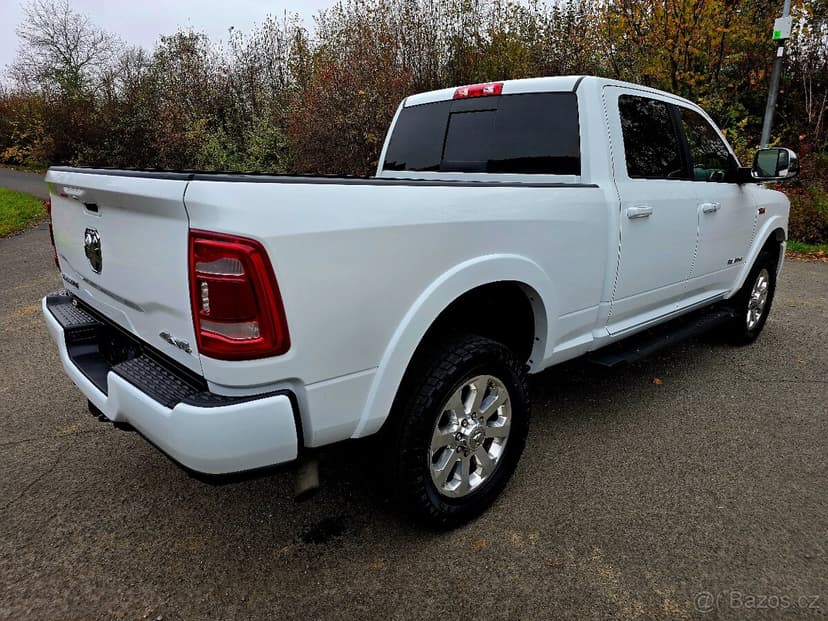 Dodge Ram 2500 LARAMIE, Heavy Duty, 6,4L, V8, Odpočet DPH