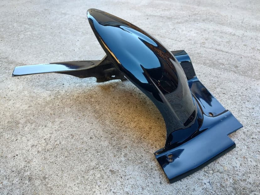 Honda CB 1300 - zadný blatník