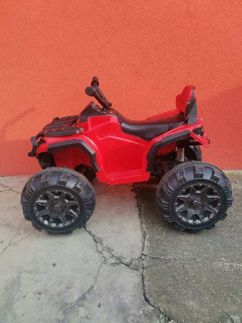 Dětská elektrická čtyřkolka