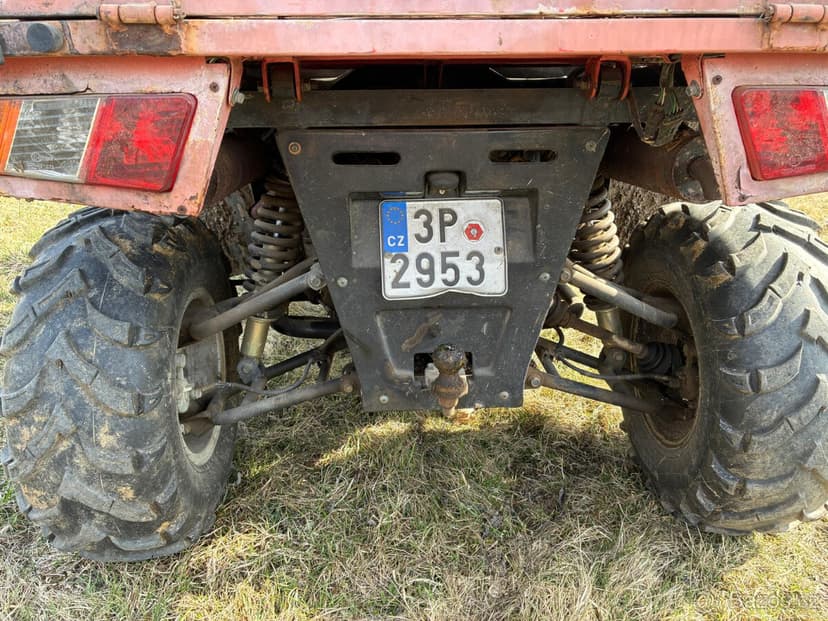 UTV 4x4 čtyřkolka