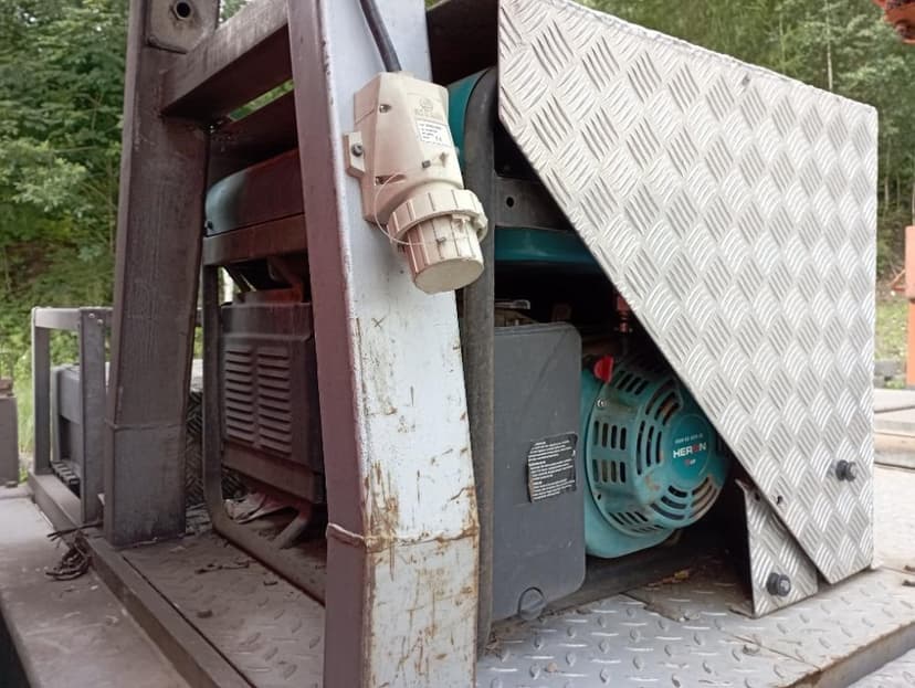 Prodám Avia D120 4x4 montážní plošina