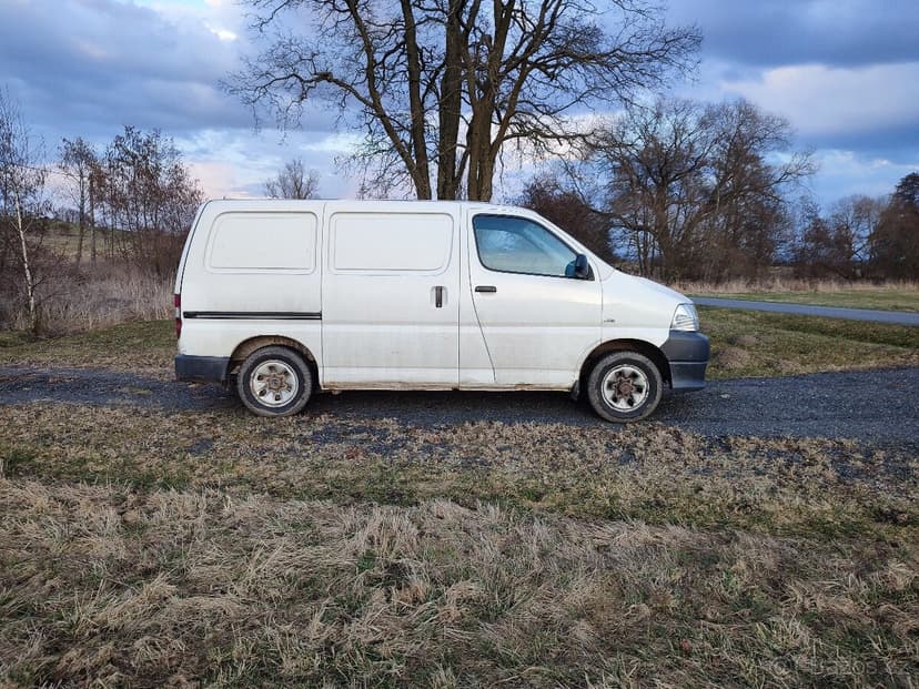 Toyota Hiace 2.5D4D 86kW 4x4