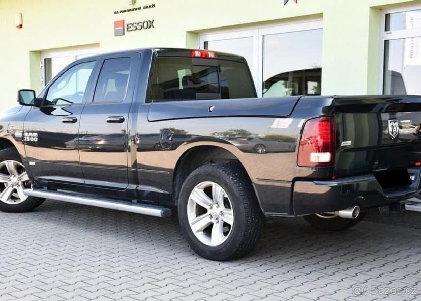 Dodge Ram 1500 5.7 V8 HEMI SPORT NAVI KAMERA