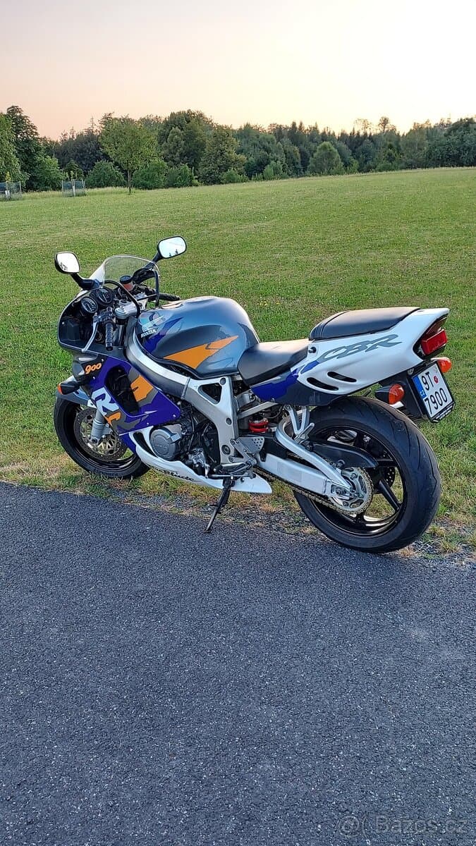 Honda CBR 900 RR Fireblade
