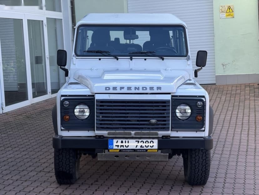 Land Rover Defender,130 Double Cab, ČR, DPH