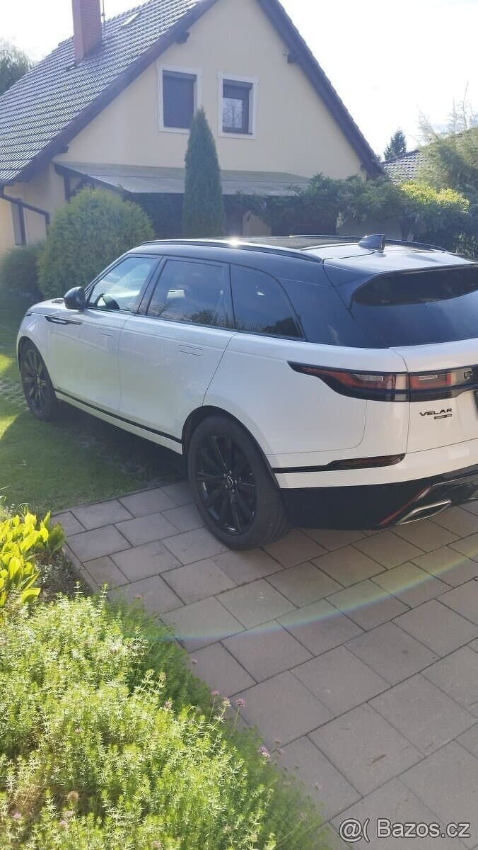 Range Rover Velar 3.0 V6 D300 R-Dynamic SE