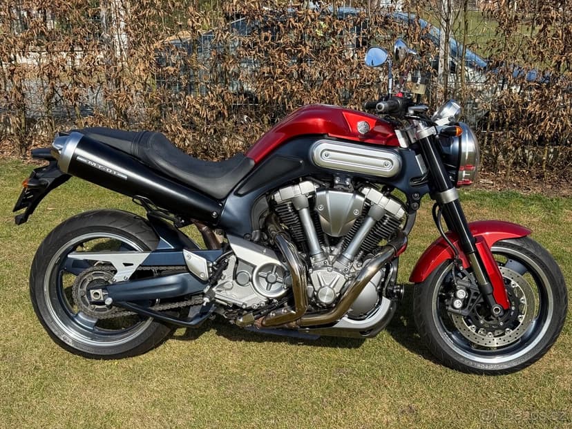 Yamaha mt01 pouze 8 tis. km