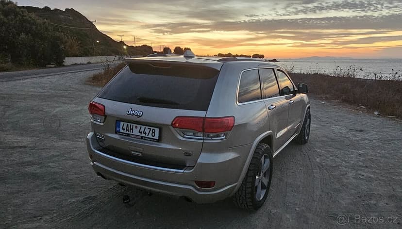 Jeep Grand Cherokee Overland 3.0 V6 max.výbava, bez investic