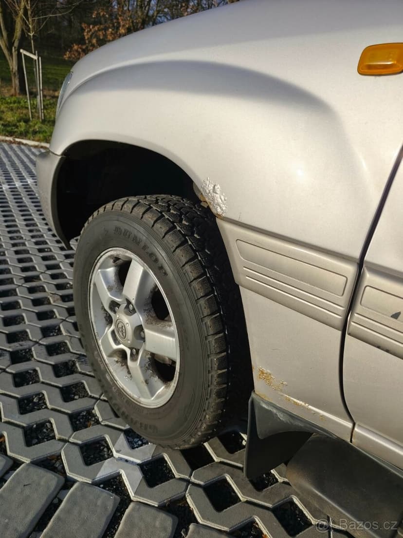 Toyota Land Cruiser HDJ100 MANUAL 2005