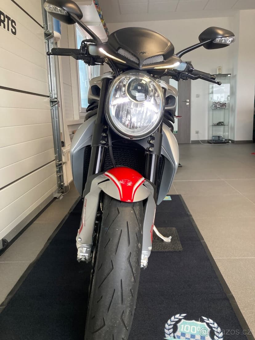 MV AGUSTA Brutale 1090 RR