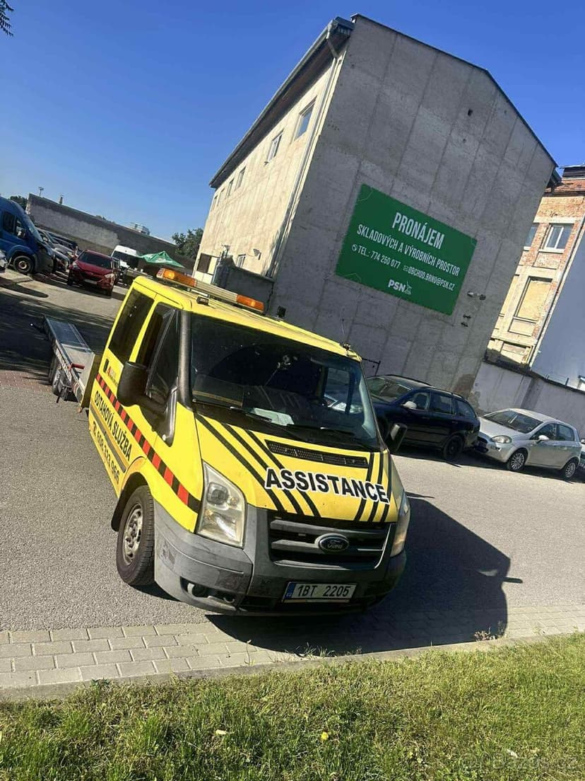 Prodám Ford transit odtahovy speciál