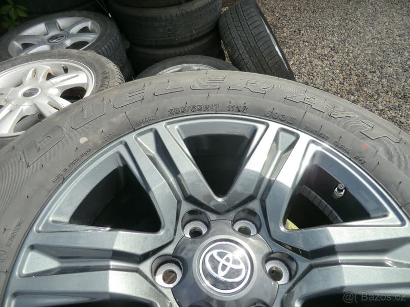 Prodám novou orig. sadu alukol na TOYOTA HILUX