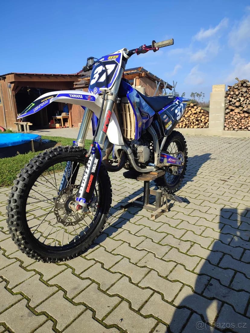 Yamaha YZ 125