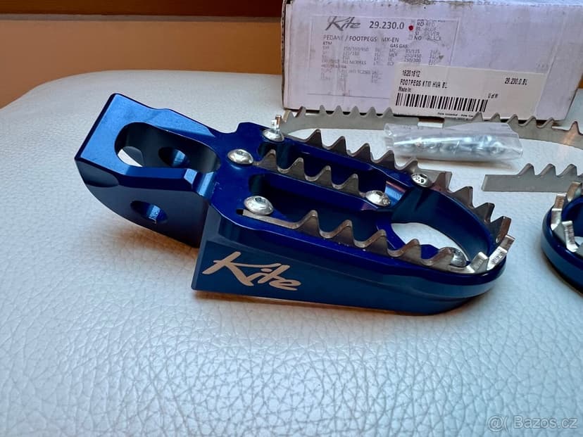 Nové stupačky KITE