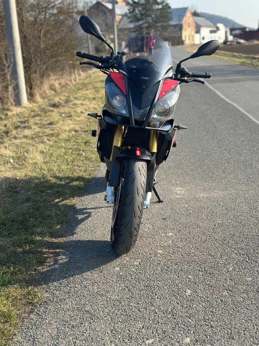 Aprilia Tuono V4R APRC 2012