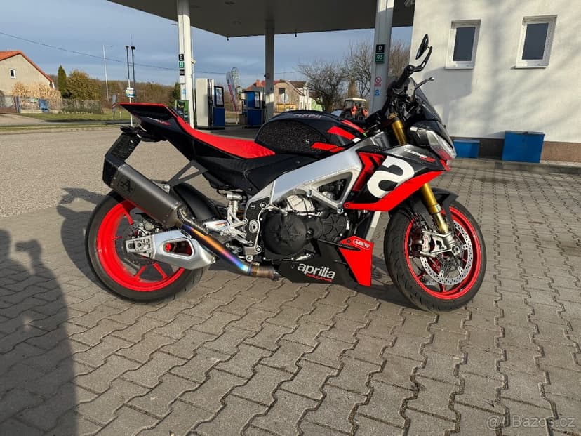 Aprilia Tuono V4 Factory