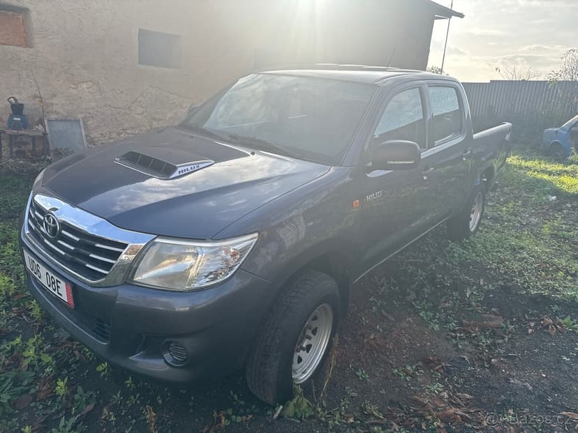 Toyota Hilux , pojizdna