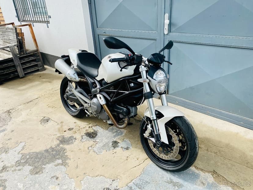 Ducati Monster 696, možnost splátek a protiúčtu