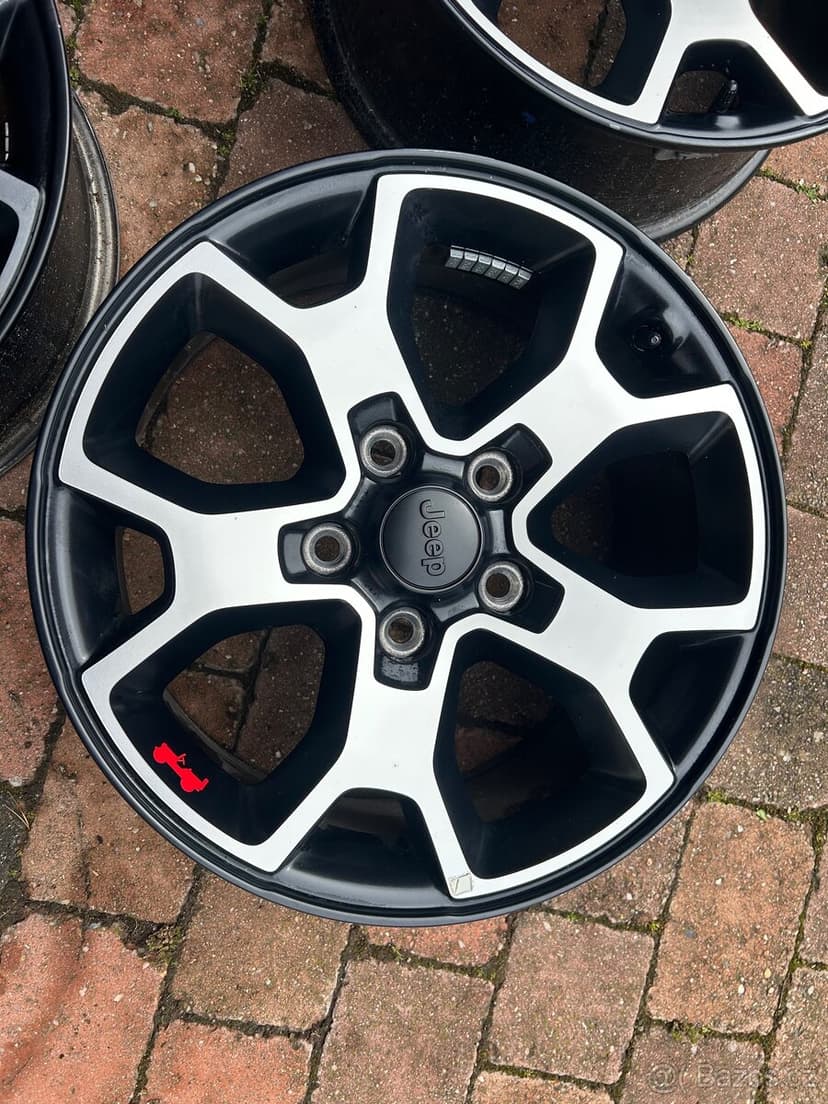 Jeep Wrangler r17 JL JK Rubicon Gladiátor alu disky kola