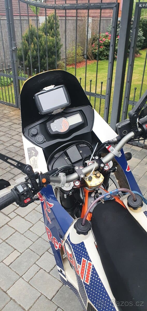 KTM 690