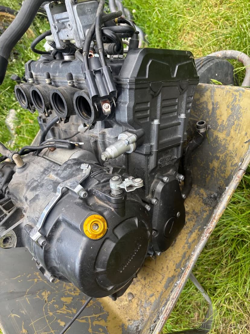 Motor na Yamaha FZS 1000 Fazer 01-05 typ N511E