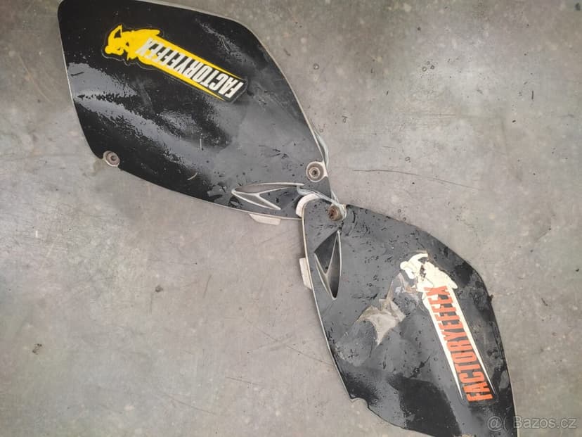 KTM EXC 520 - plasty