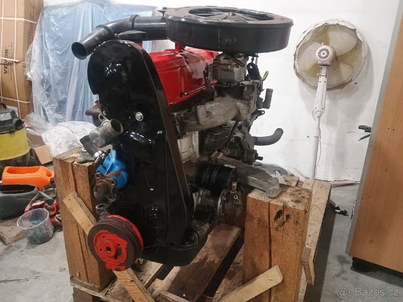 Prodám - vyměním 2x motor 1.6 A 1.8 ohc pinto + převodovka