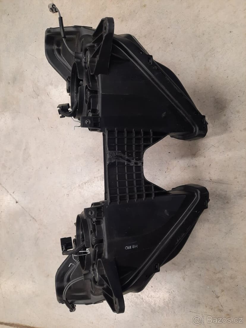 Kawasaki Zx10r 2019 přední světlo.