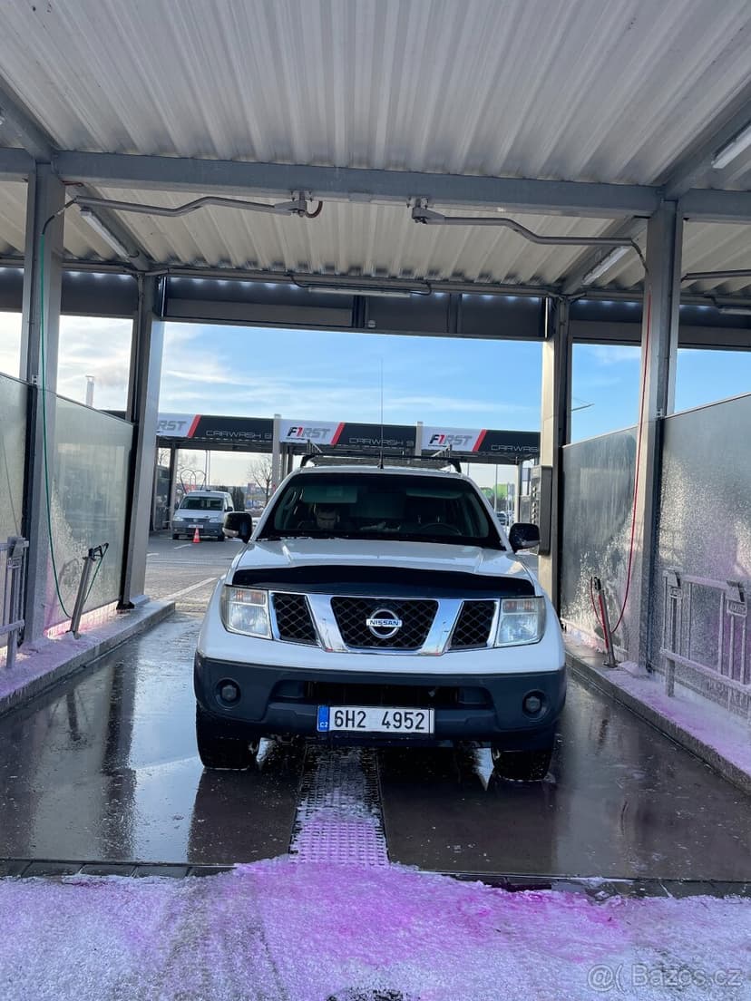 Nissan Navara nákladní auto / pickup 2015, odpočet DPH