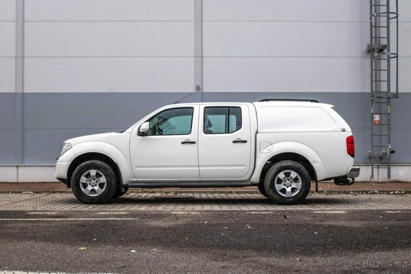 Nissan Navara DoubleCab 2.5D XE