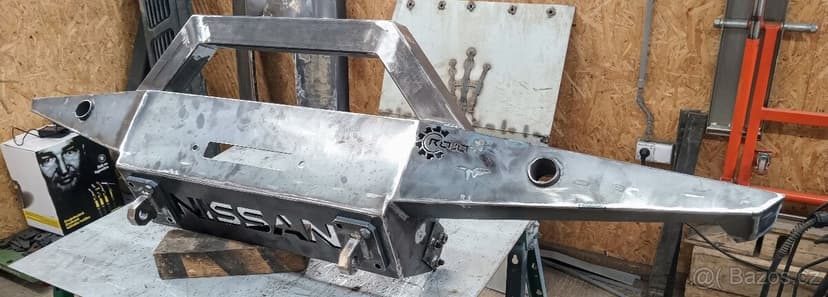 Pevnostní naraznik nissan patrol y60