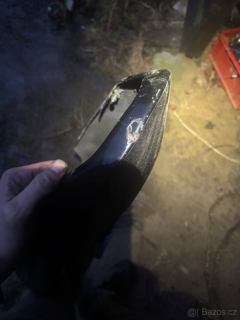 Podsedadlove plasty a ram Suzuki Gsxr 1000 01-02 600 750 00-