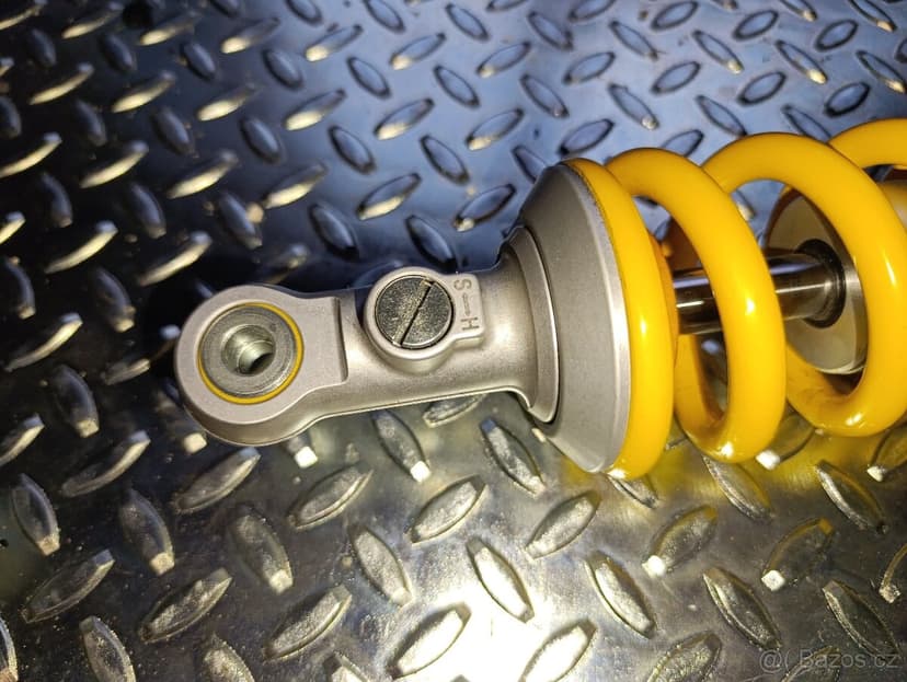 Panigale v4 streetfighter v4 tlumič