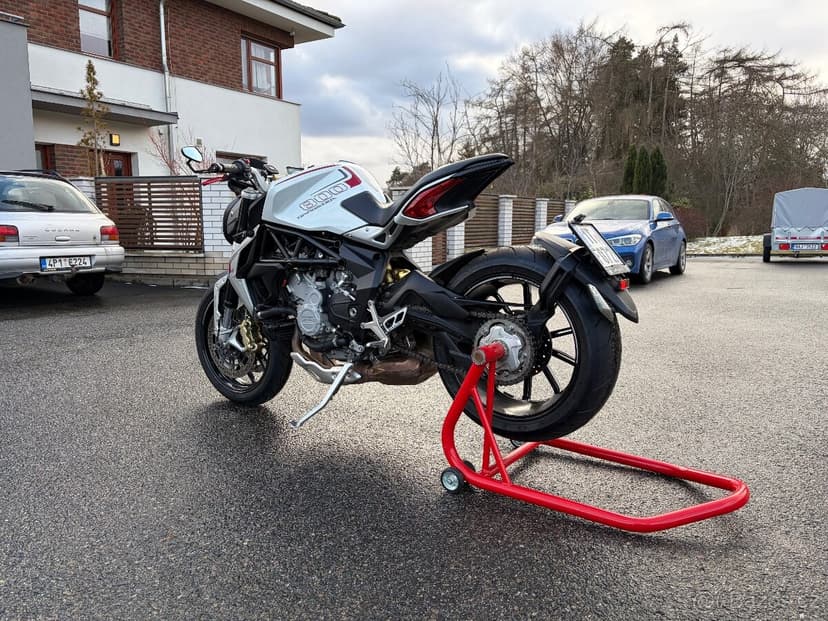 MV Agusta Brutale 800 2014