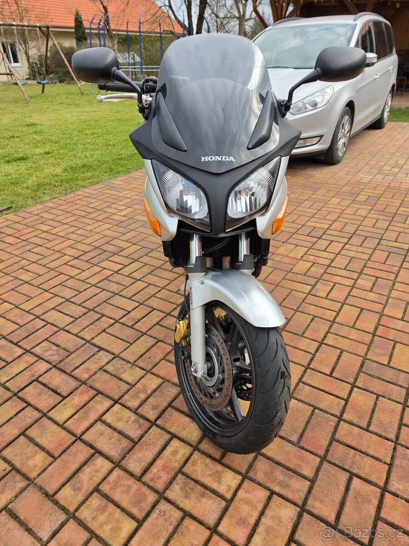 Honda CBF 600 SA