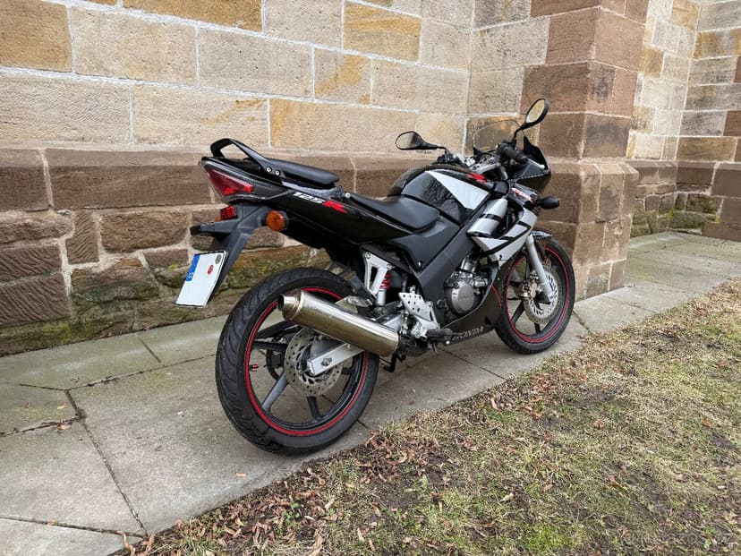 Honda CBR 125R