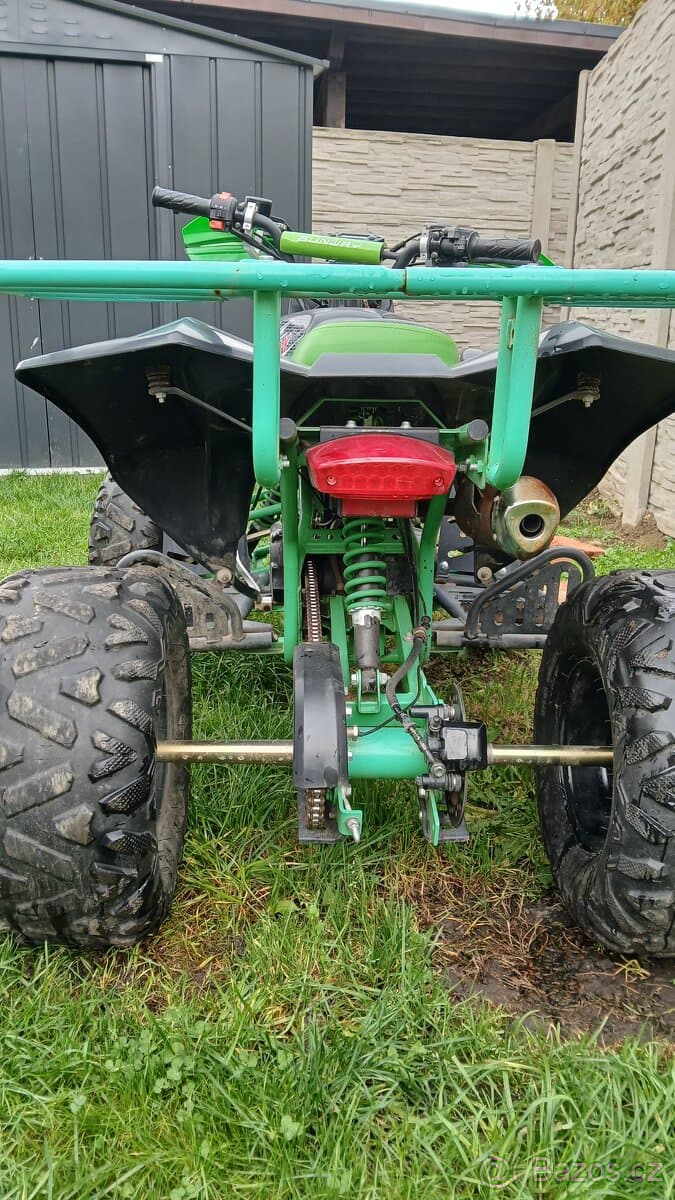 Prodám čtyřkolku warrior 125 automat