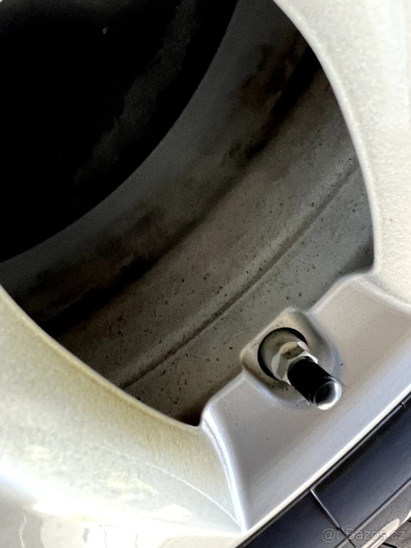 Letní nová sada BMW X1 F48 205/60 R17 IS39