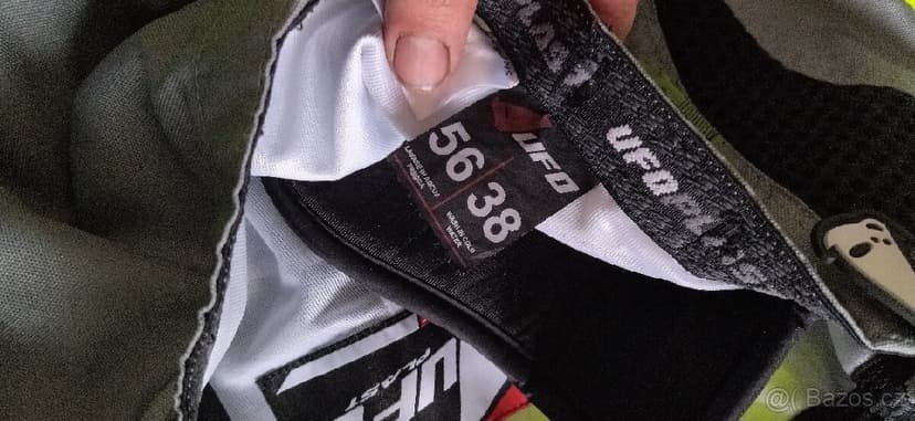 Motocross oblečení