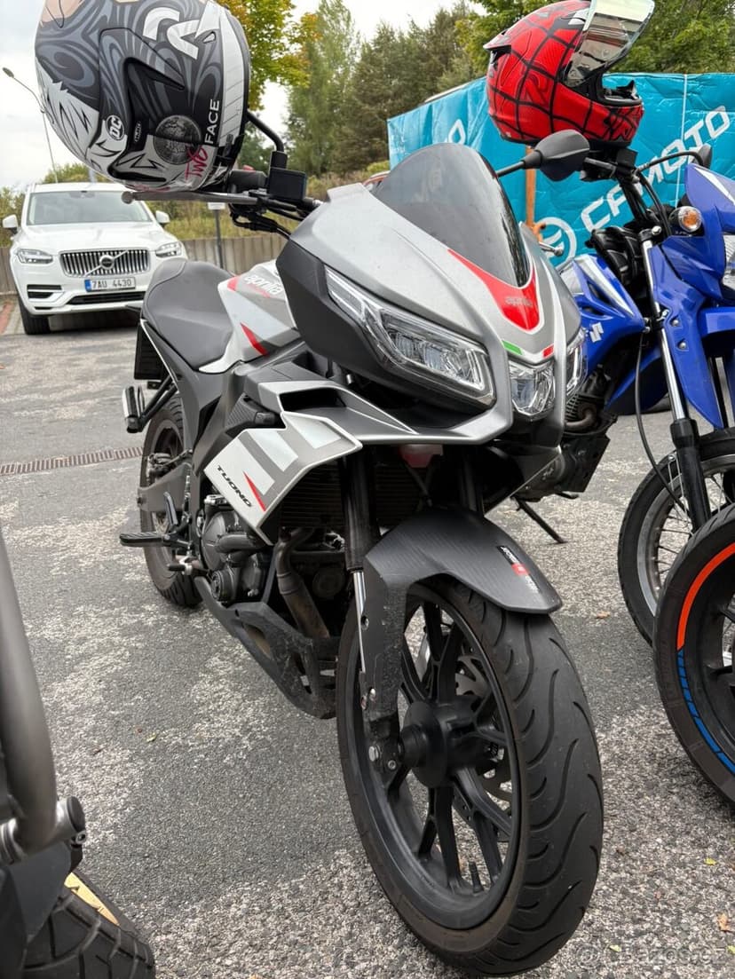 Aprilia Tuono 125