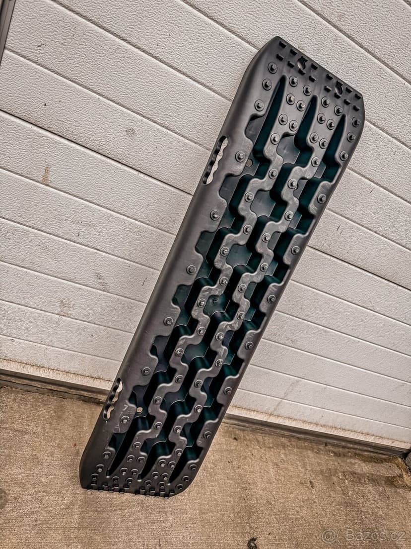 vyprošťovací desky černá barva off-road