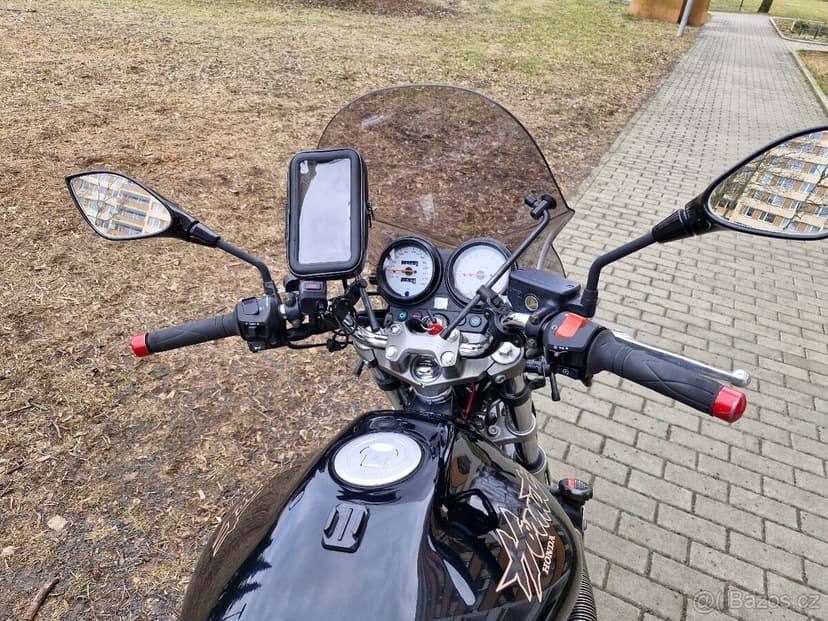 Honda CB 600F Hornet 70 kW, r. 2000