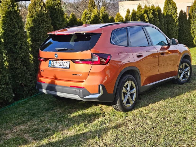 Téměř nové BMW X1 XDrive 30E