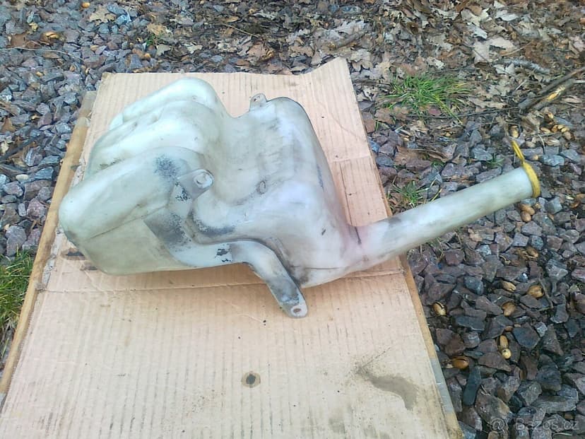 Ford Sierra, Siera 2.0 DOHC - orig. Ford náhradní díly